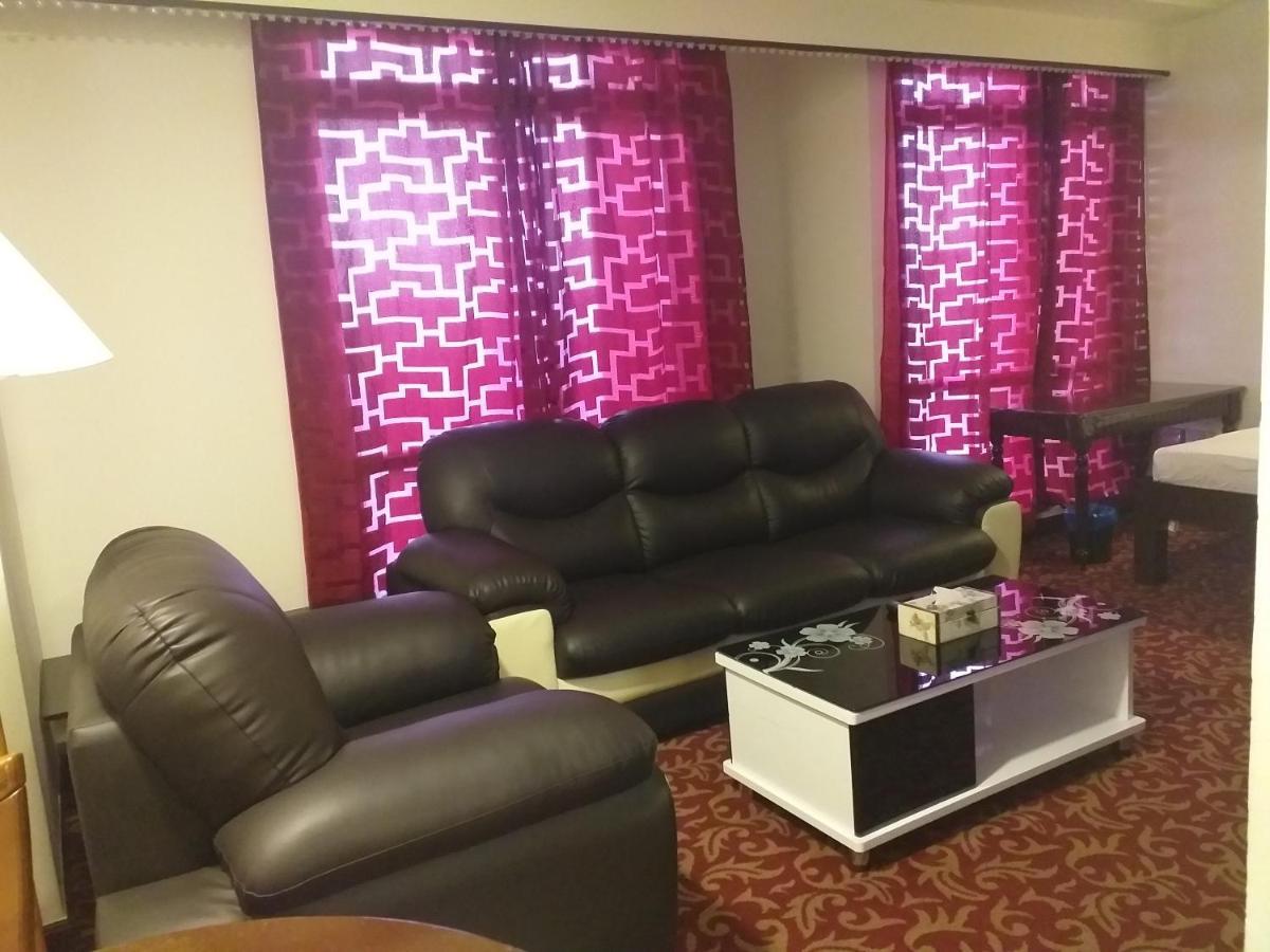 Sabah Suites At Times Square Kl Куала-Лумпур Екстер'єр фото