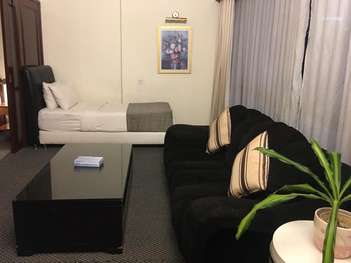 Sabah Suites At Times Square Kl Куала-Лумпур Екстер'єр фото